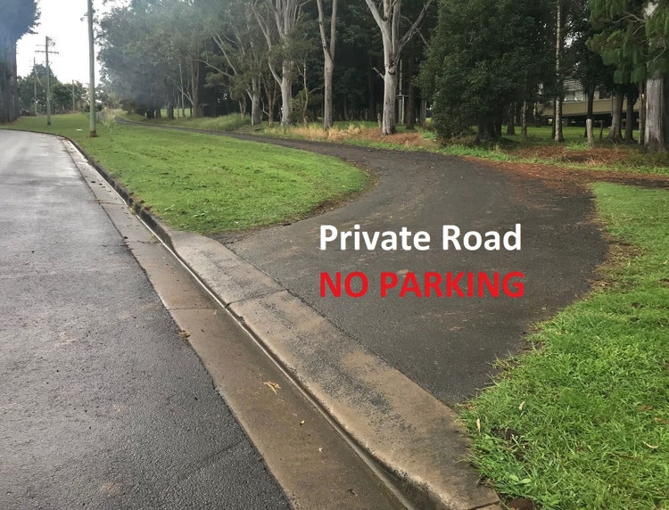 private road - no parking